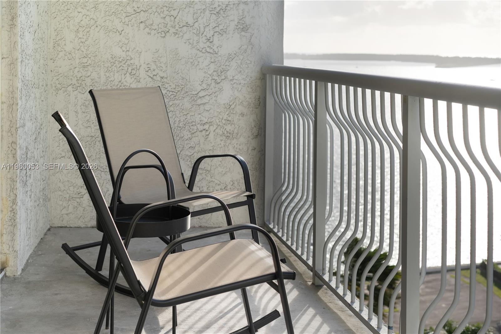 1200 Brickell Bay Dr #1705, Miami FL 33131