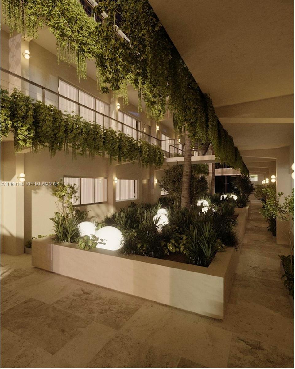 260 Collins Ave #104, Miami Beach FL 33139