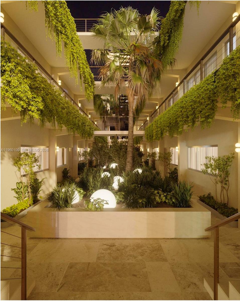 260 Collins Ave #104, Miami Beach FL 33139