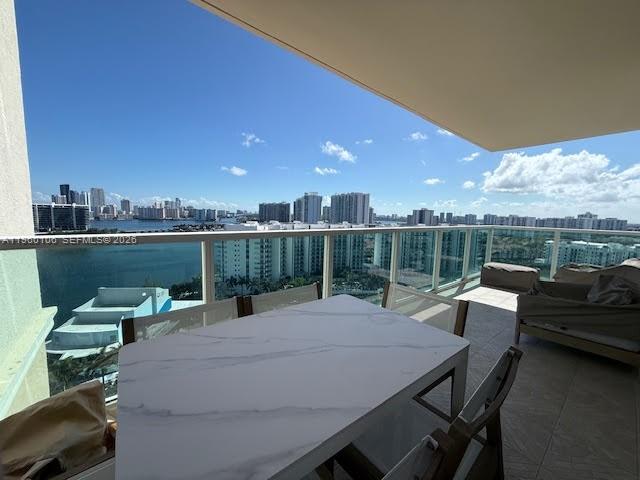3330 NE 190th St #1815, Aventura FL 33180