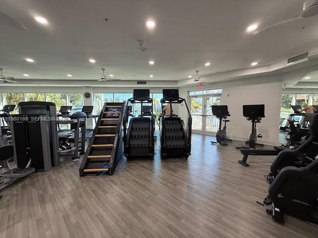 3330 NE 190th St #1815, Aventura FL 33180