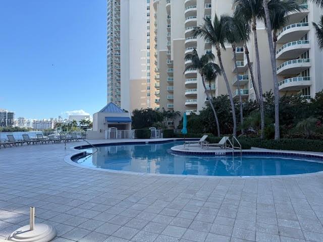 3330 NE 190th St #1815, Aventura FL 33180