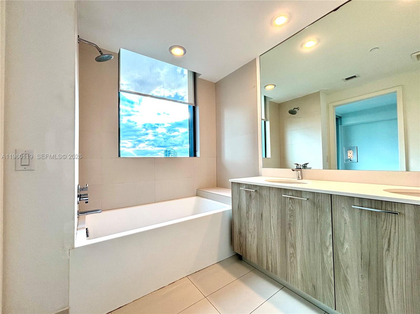 501 NE 31st St #2208, Miami FL 33137