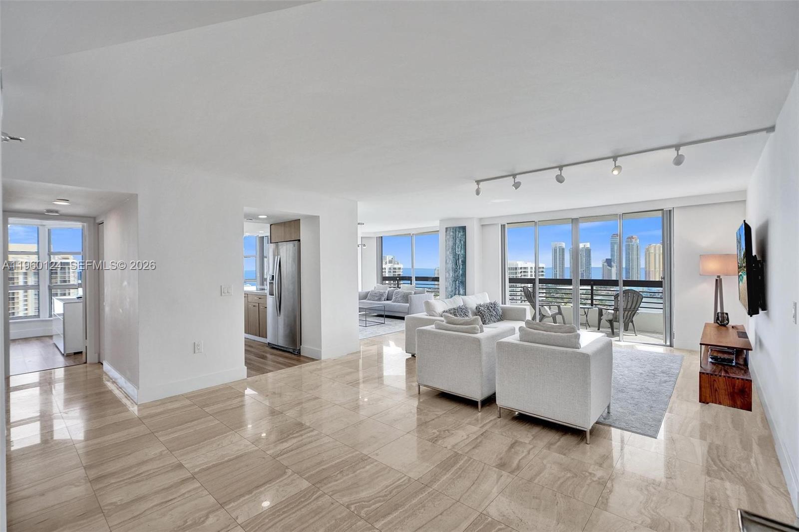 3500 Mystic Pointe Dr #3206, Aventura FL 33180