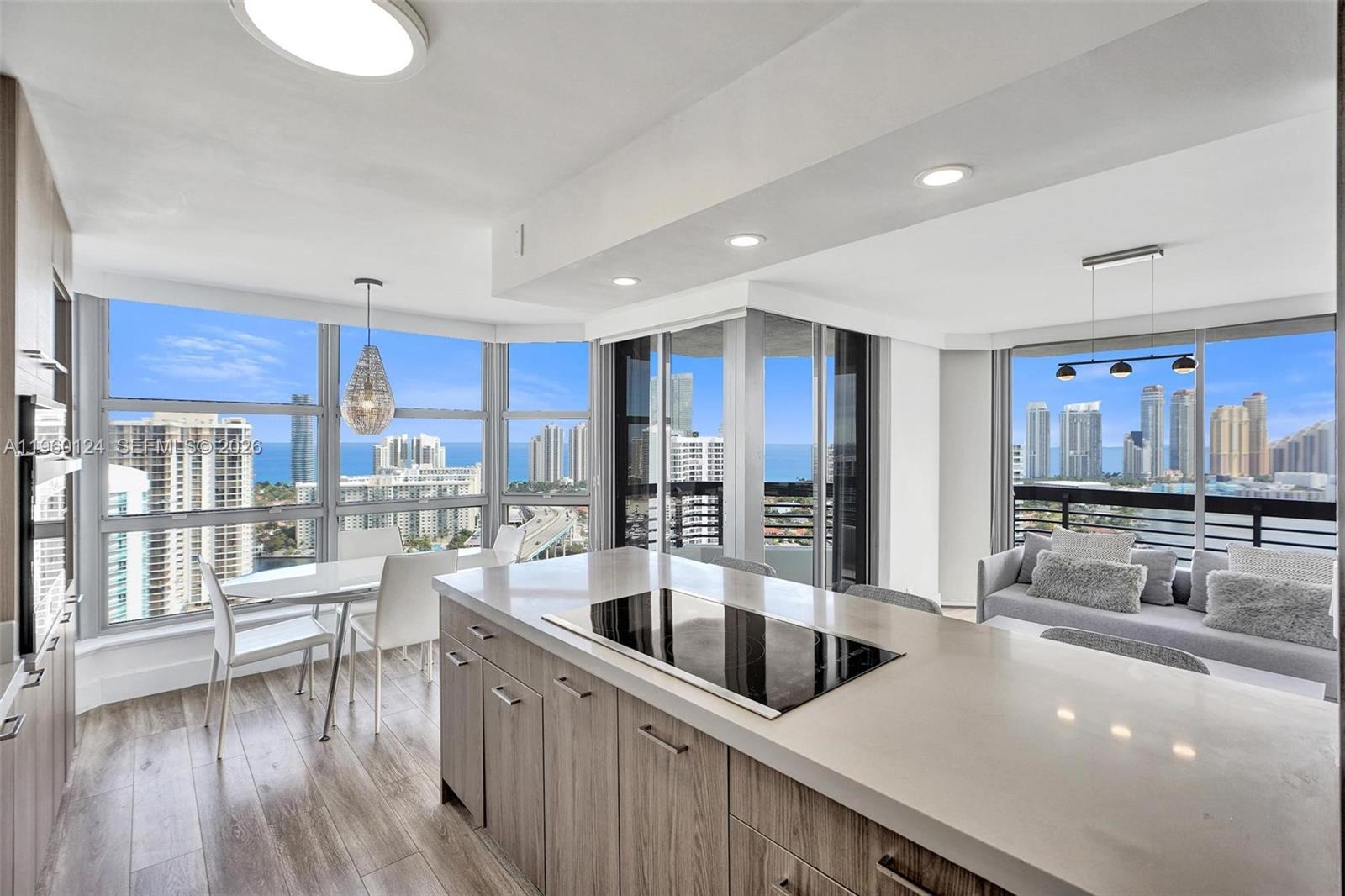 3500 Mystic Pointe Dr #3206, Aventura FL 33180