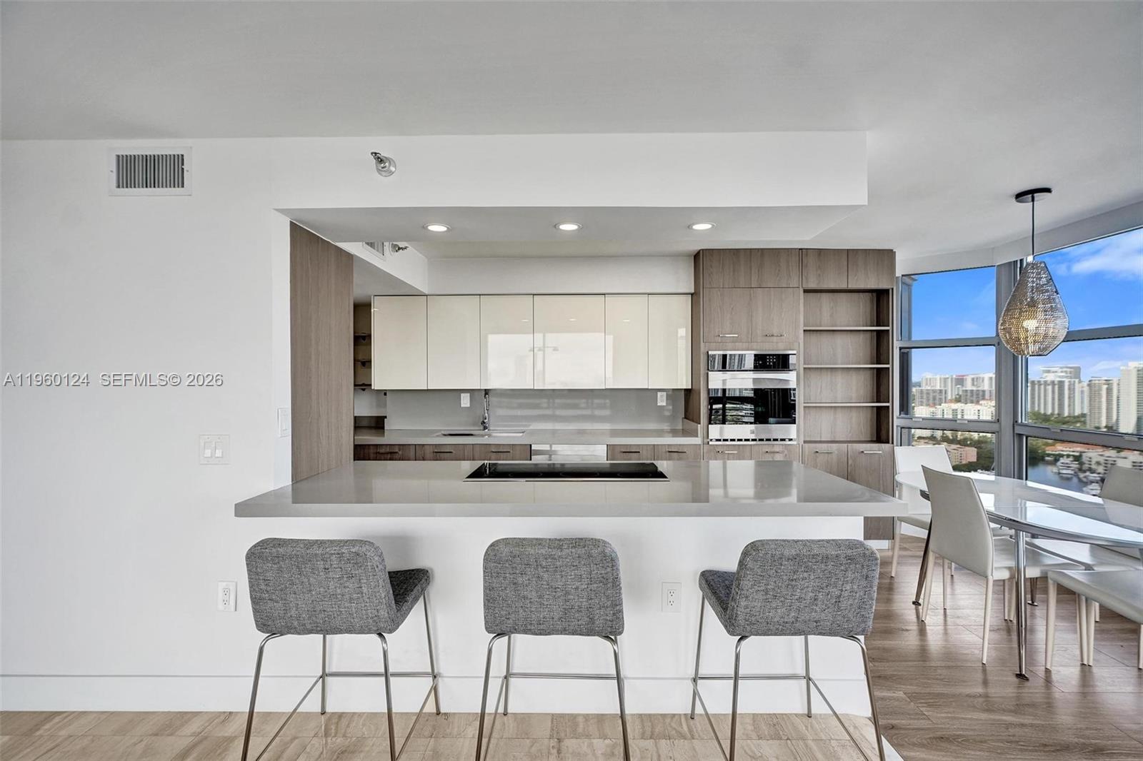 3500 Mystic Pointe Dr #3206, Aventura FL 33180