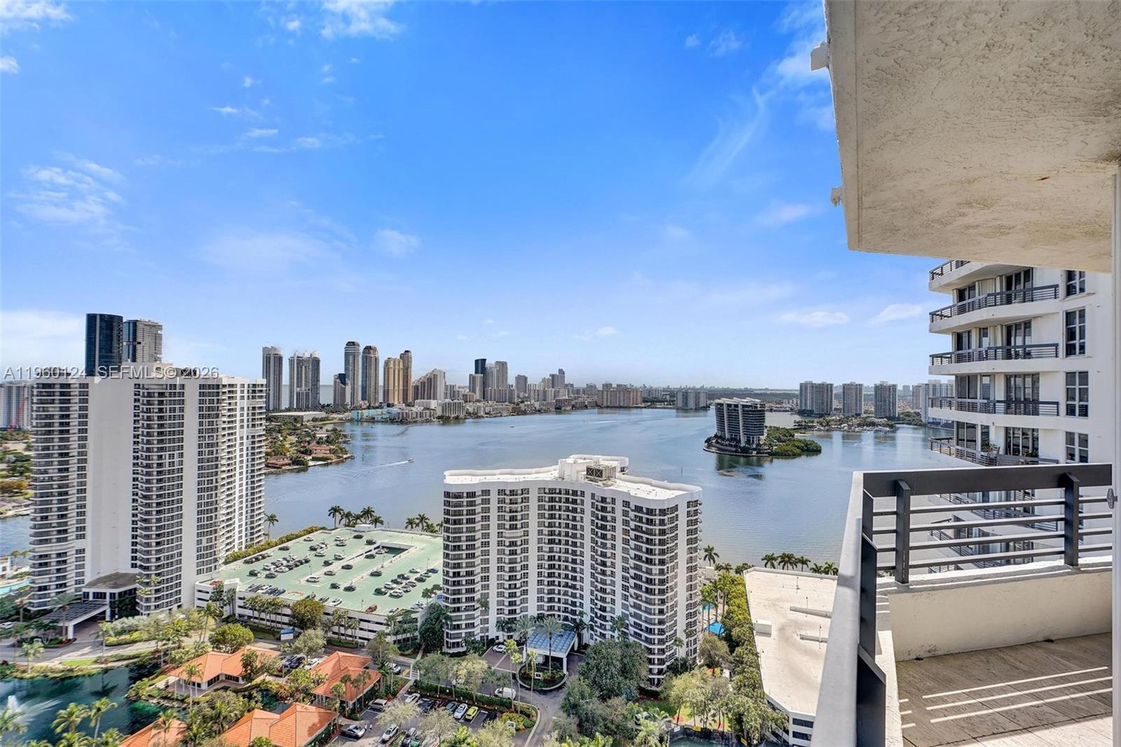 3500 Mystic Pointe Dr #3206, Aventura FL 33180