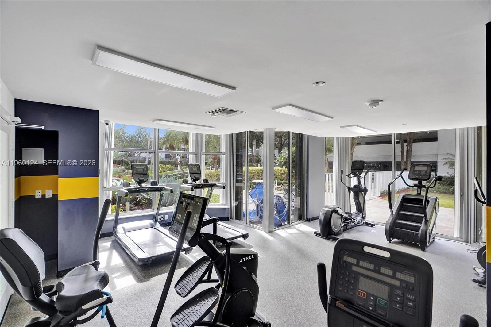 3500 Mystic Pointe Dr #3206, Aventura FL 33180