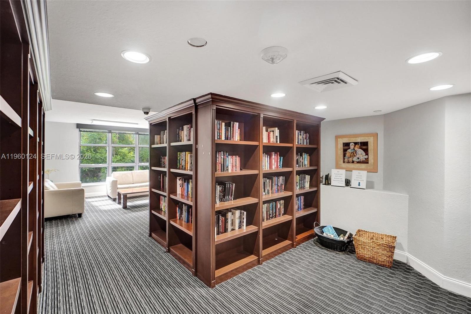 3500 Mystic Pointe Dr #3206, Aventura FL 33180