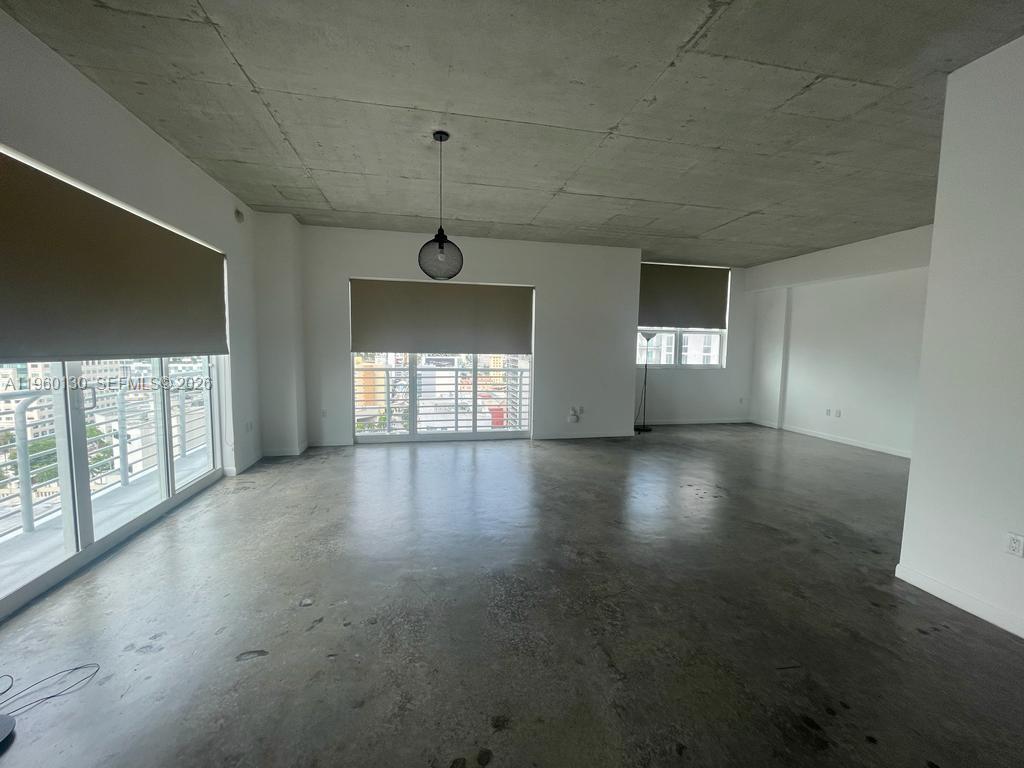 133 NE 2 AVE #1813, Miami FL 33132