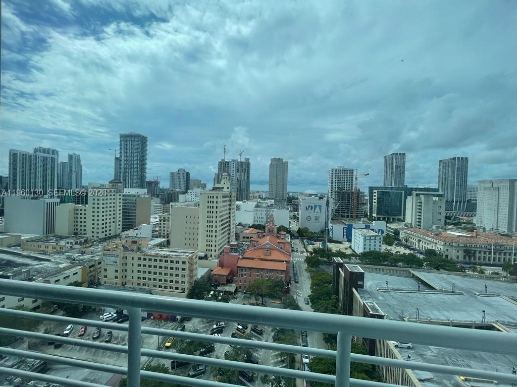 133 NE 2 AVE #1813, Miami FL 33132
