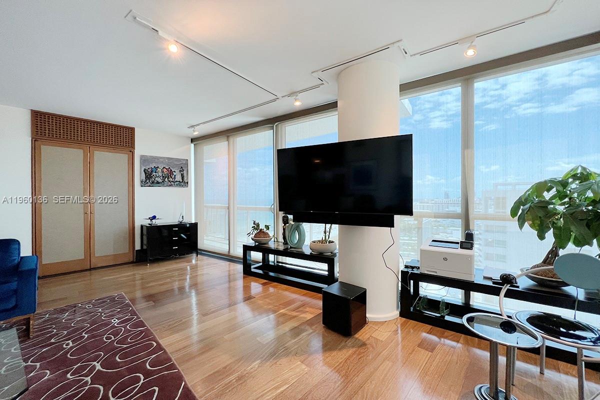 101 20th St #2506, Miami Beach FL 33139