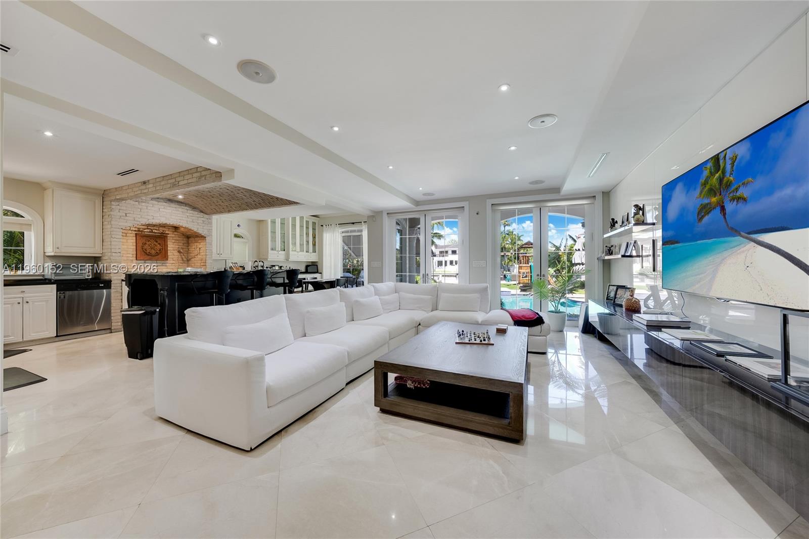 520 N Parkway, Golden Beach FL 33160