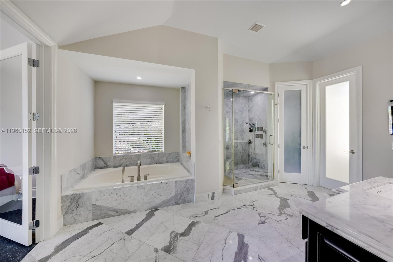 520 N Parkway, Golden Beach FL 33160