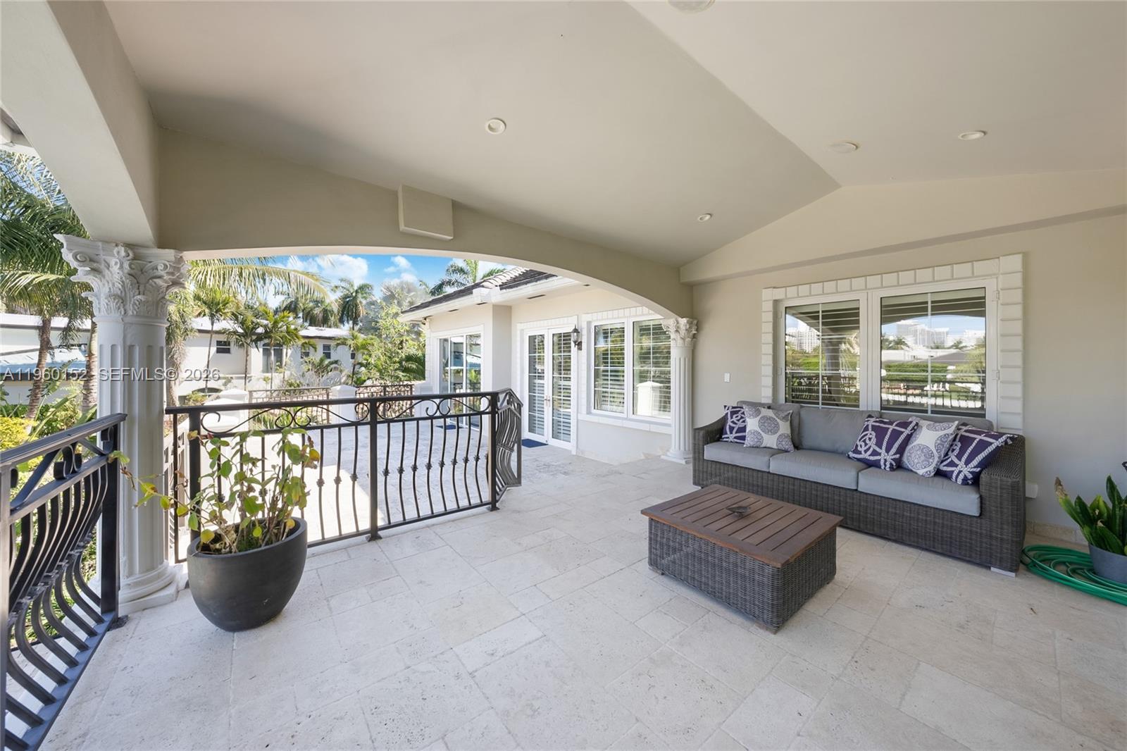 520 N Parkway, Golden Beach FL 33160