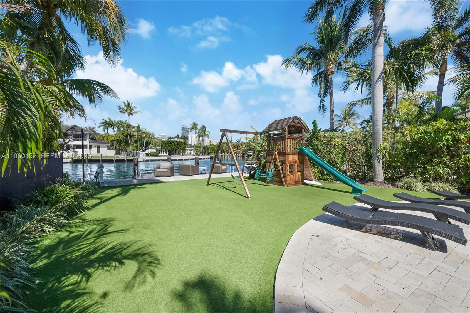 520 N Parkway, Golden Beach FL 33160