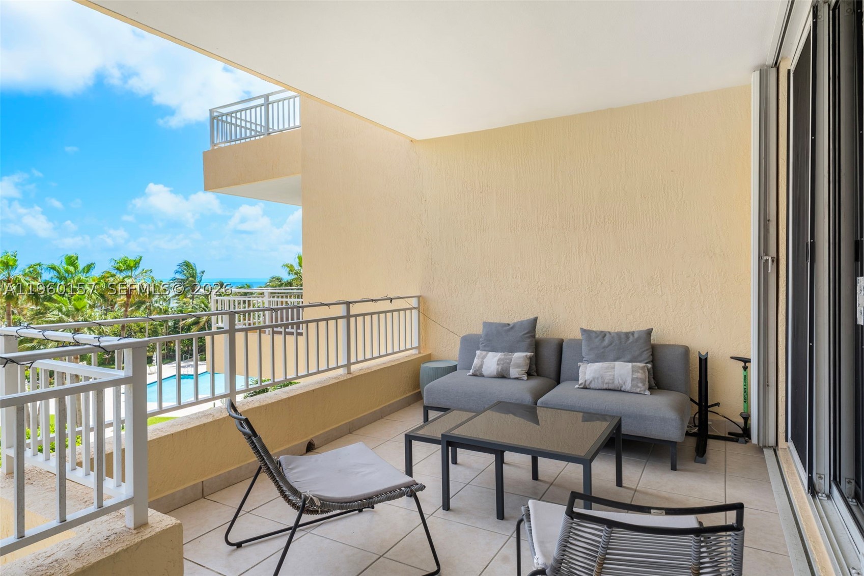 799 Crandon Blvd #605, Key Biscayne FL 33149