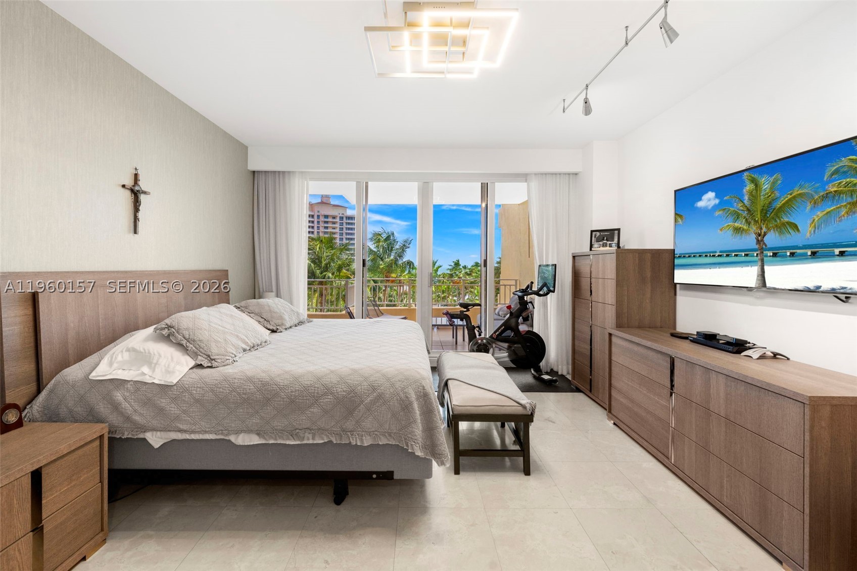 799 Crandon Blvd #605, Key Biscayne FL 33149