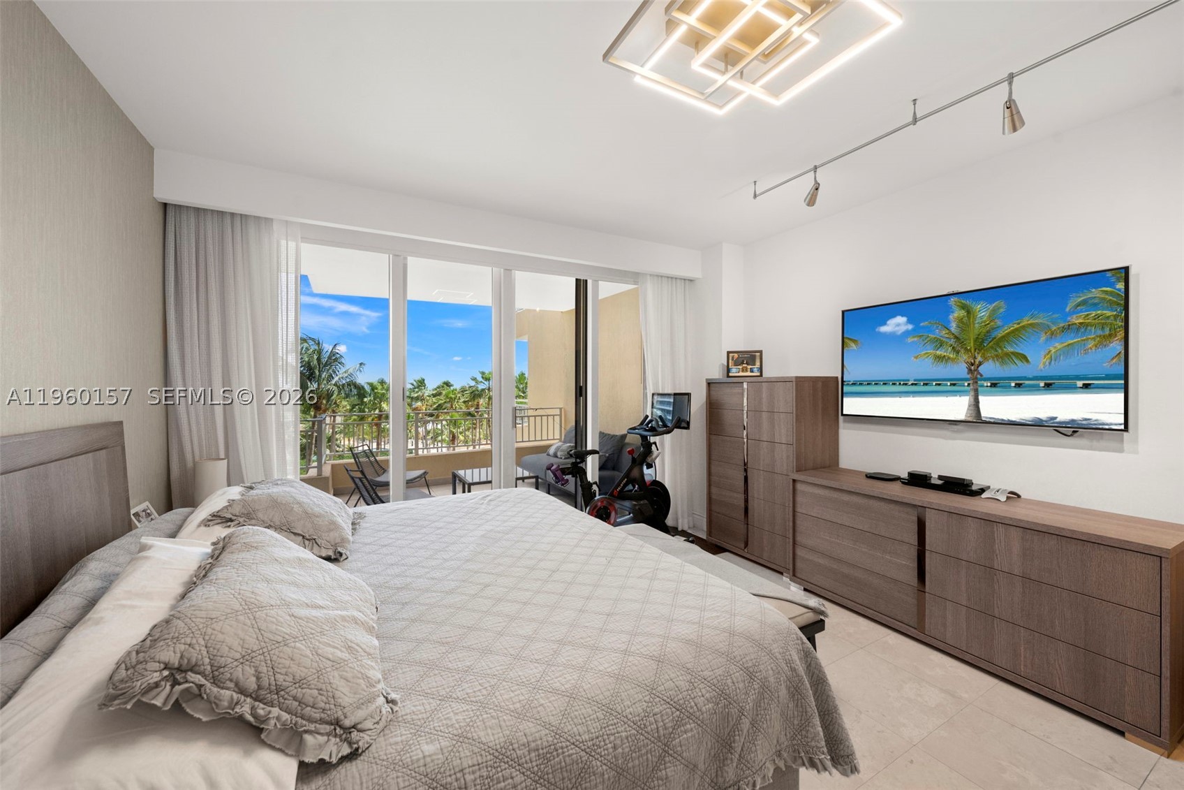 799 Crandon Blvd #605, Key Biscayne FL 33149