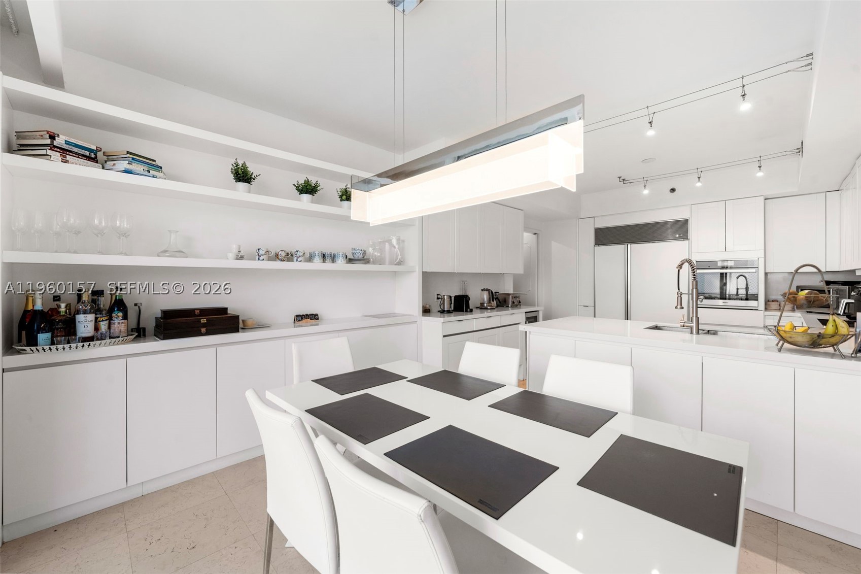 799 Crandon Blvd #605, Key Biscayne FL 33149
