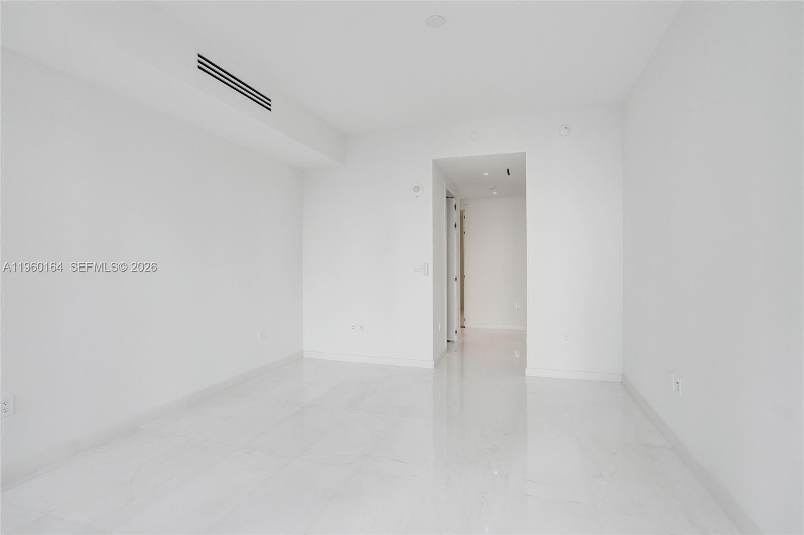 300 Biscayne Boulevard Way #2105W, Miami FL 33131