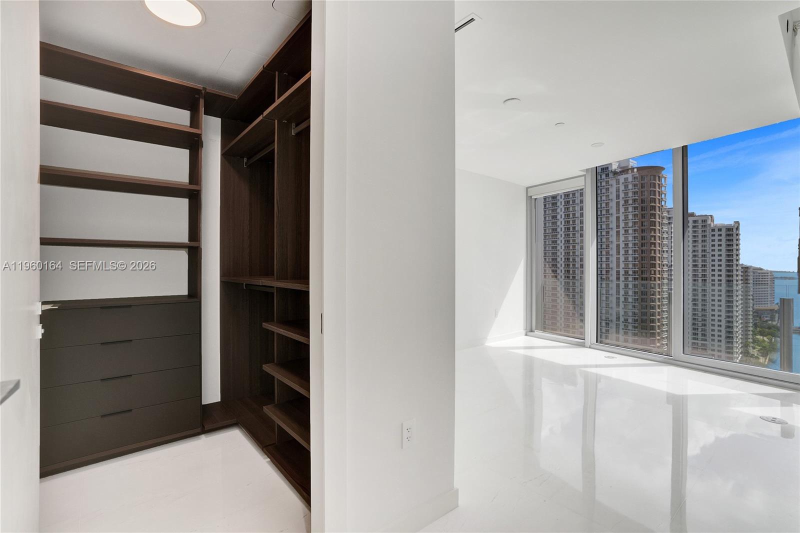 300 Biscayne Boulevard Way #2105W, Miami FL 33131