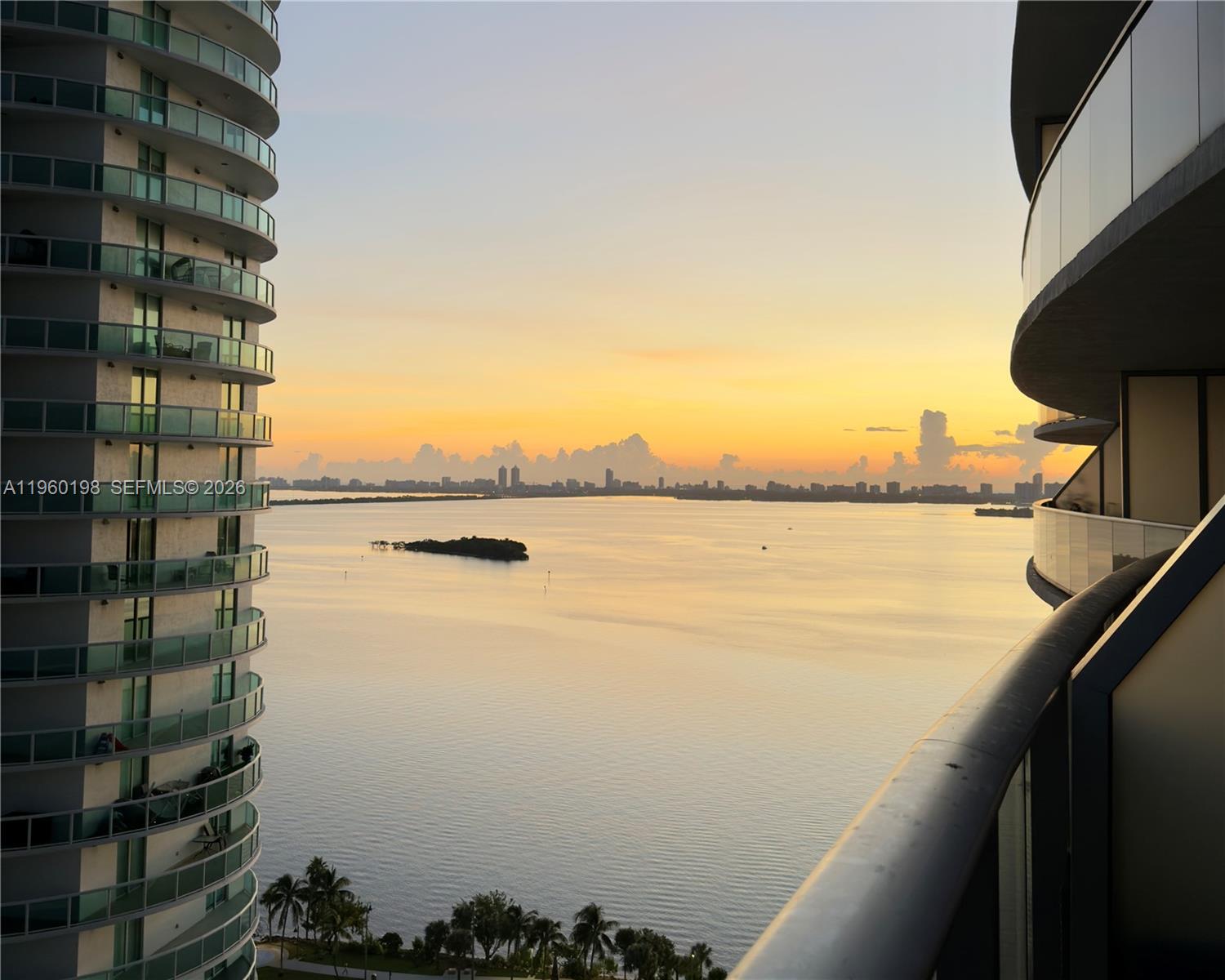 488 NE 18th St #2207, Miami FL 33132