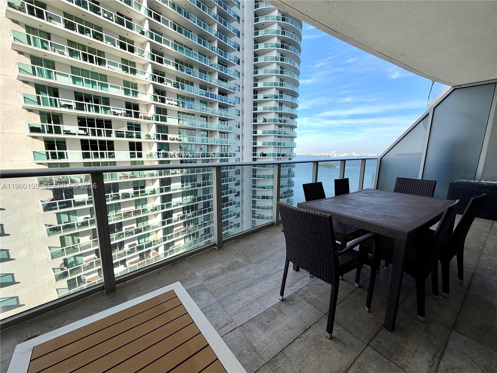 488 NE 18th St #2207, Miami FL 33132