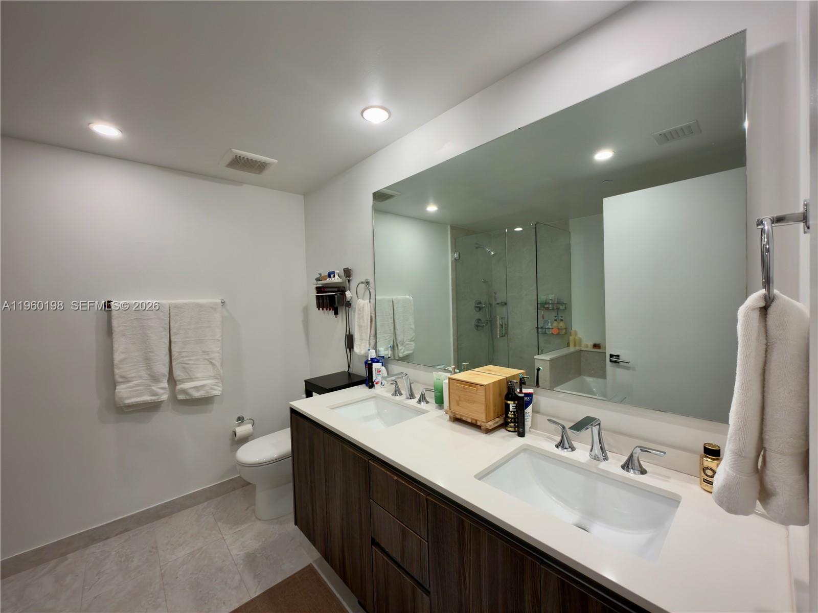488 NE 18th St #2207, Miami FL 33132