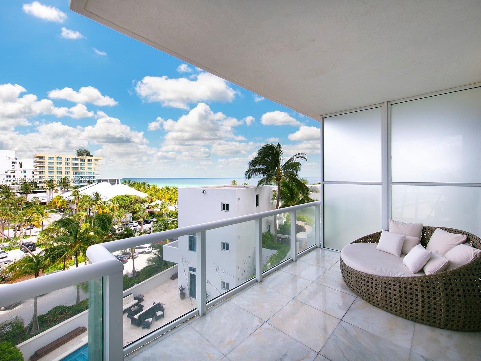 50 S Pointe Dr #707, Miami Beach FL 33139
