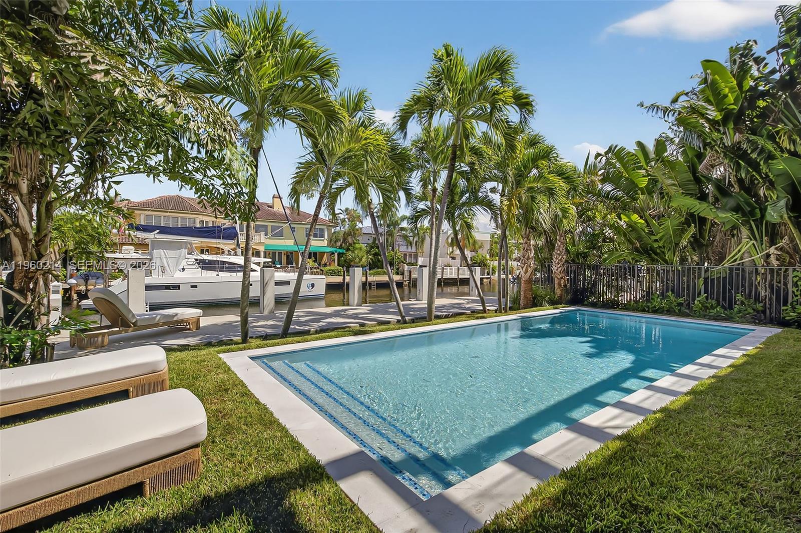 620 Solar Isle Dr, Fort Lauderdale FL 33301