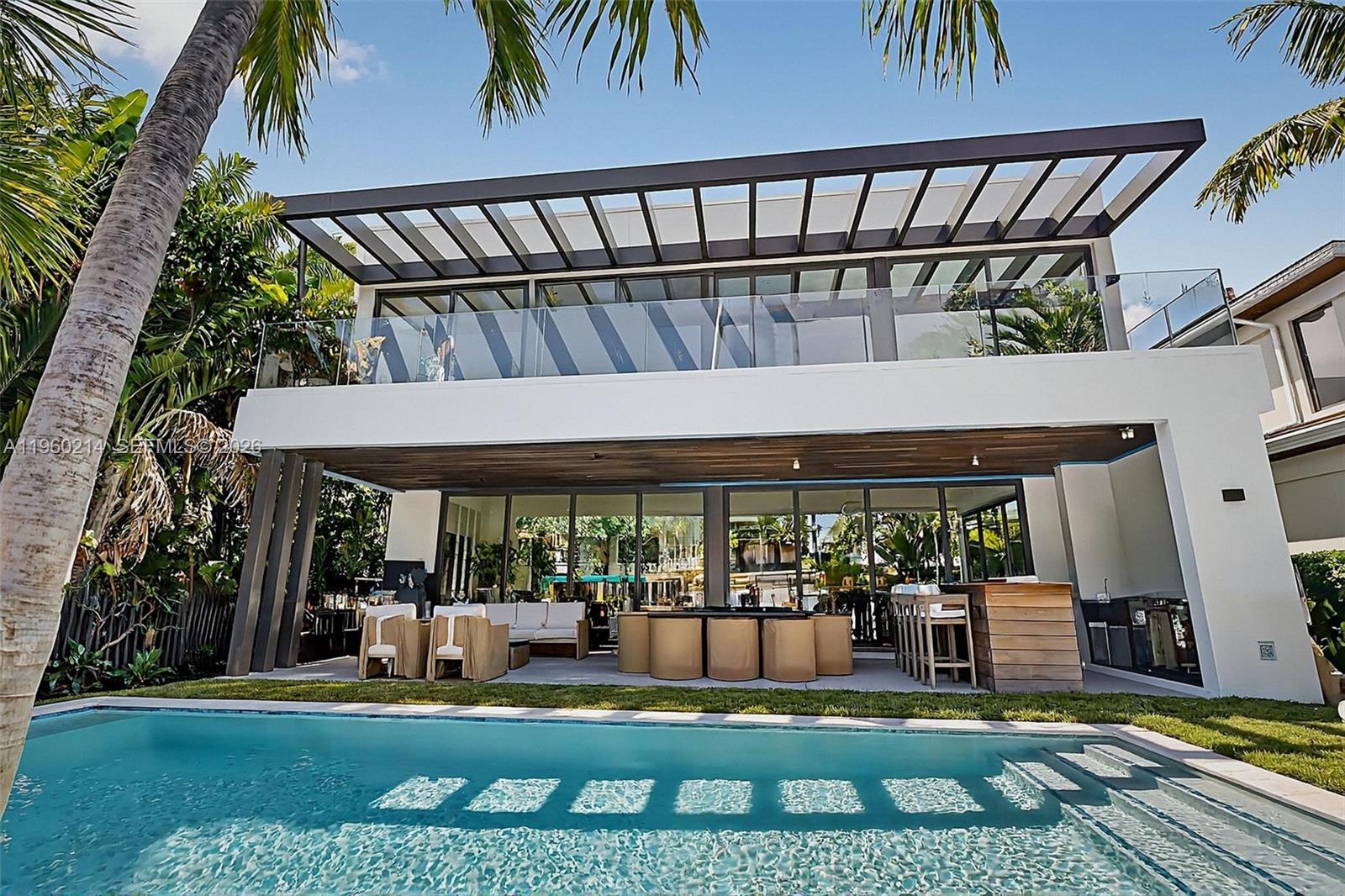 620 Solar Isle Dr, Fort Lauderdale FL 33301