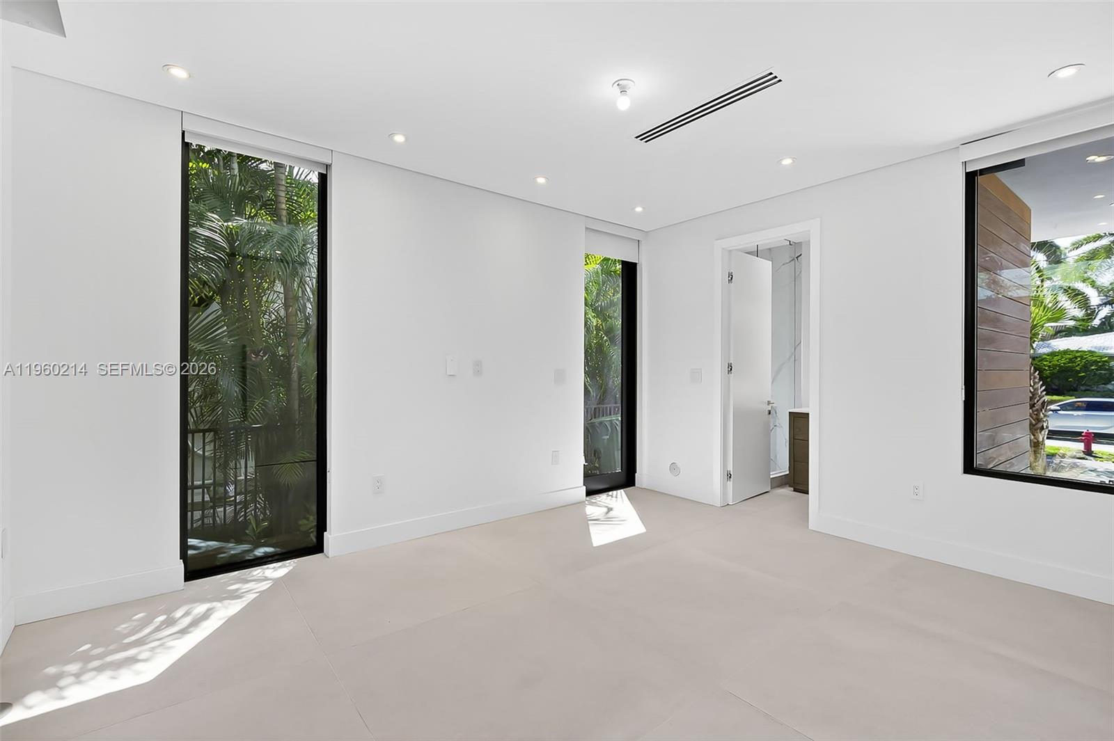 620 Solar Isle Dr, Fort Lauderdale FL 33301