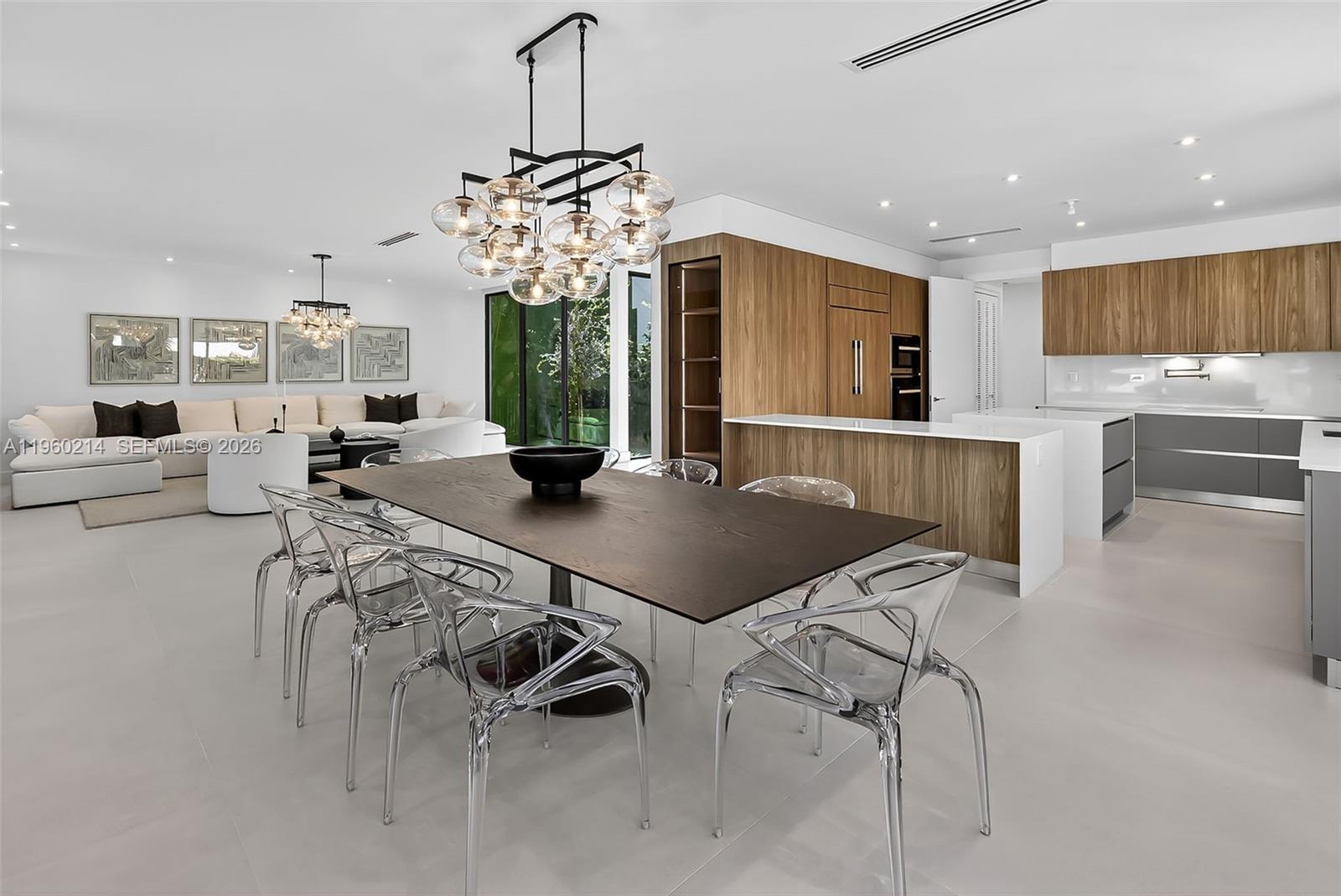 620 Solar Isle Dr, Fort Lauderdale FL 33301