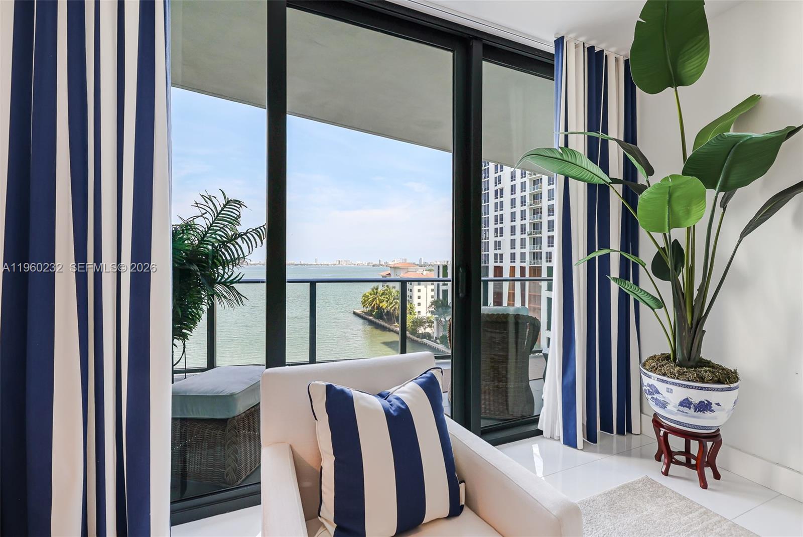 460 NE 28 #704, Miami FL 33137