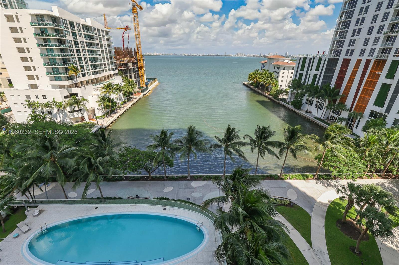 460 NE 28 #704, Miami FL 33137