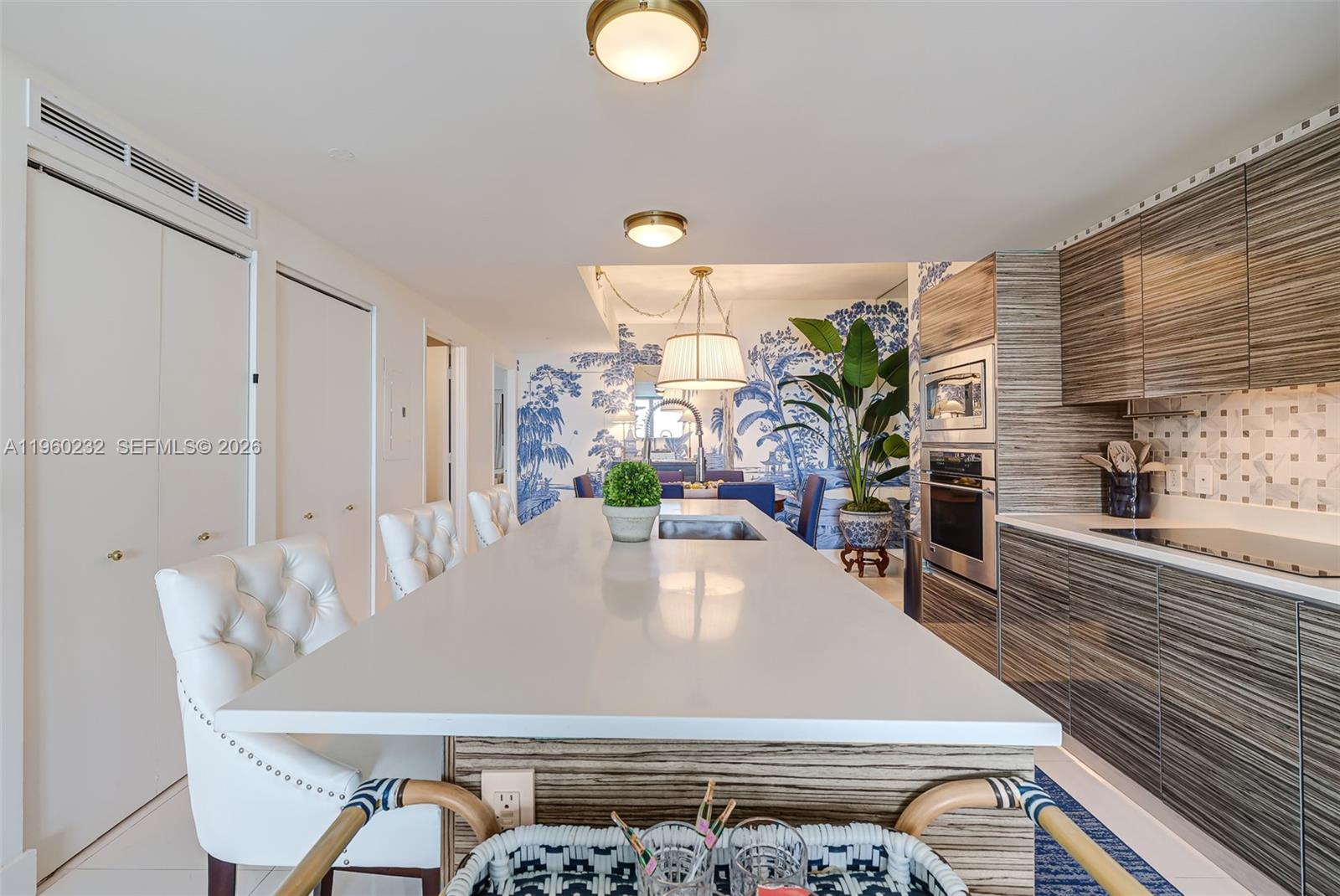 460 NE 28 #704, Miami FL 33137
