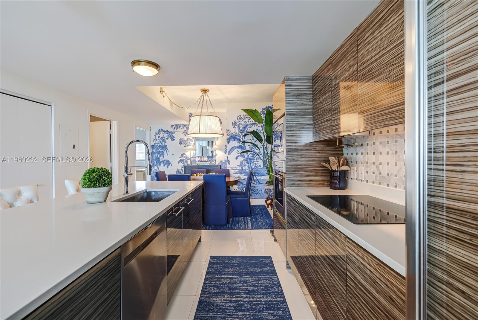 460 NE 28 #704, Miami FL 33137