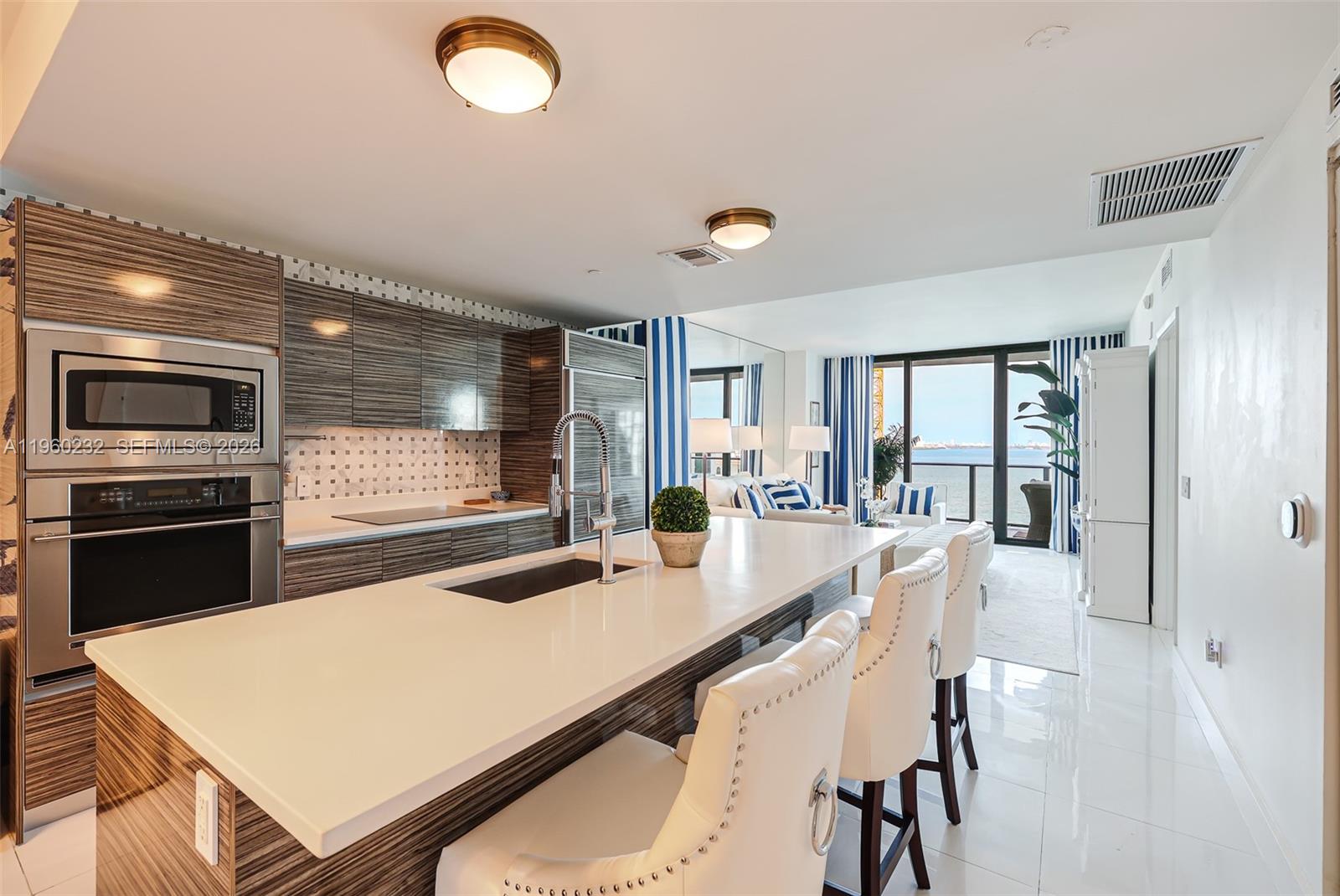 460 NE 28 #704, Miami FL 33137