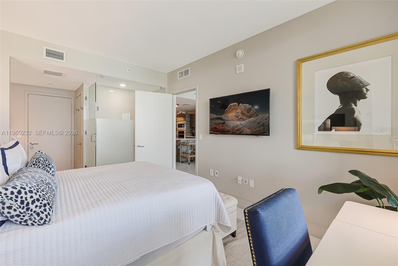 460 NE 28 #704, Miami FL 33137