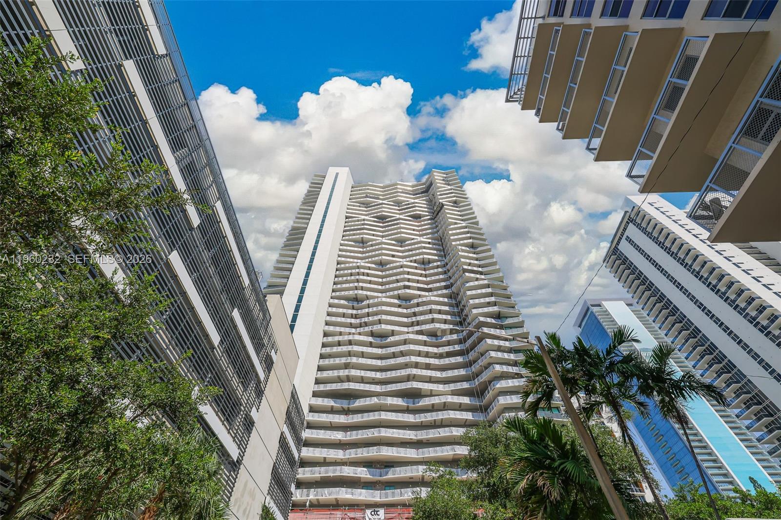 460 NE 28 #704, Miami FL 33137