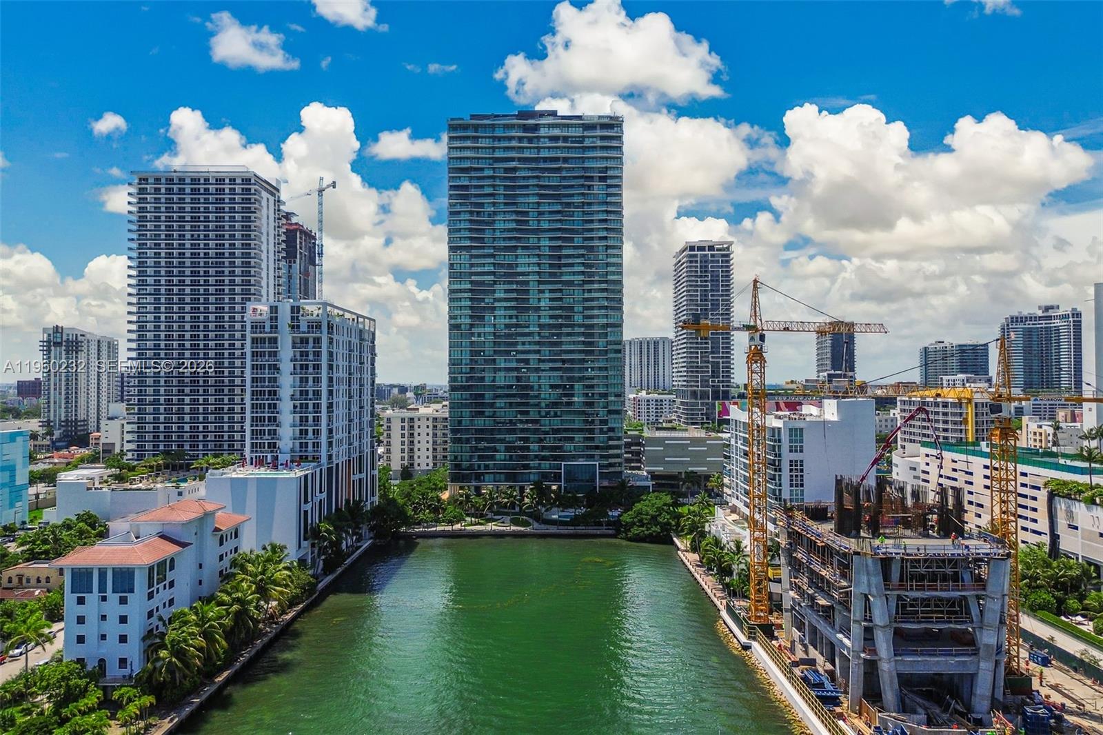 460 NE 28 #704, Miami FL 33137