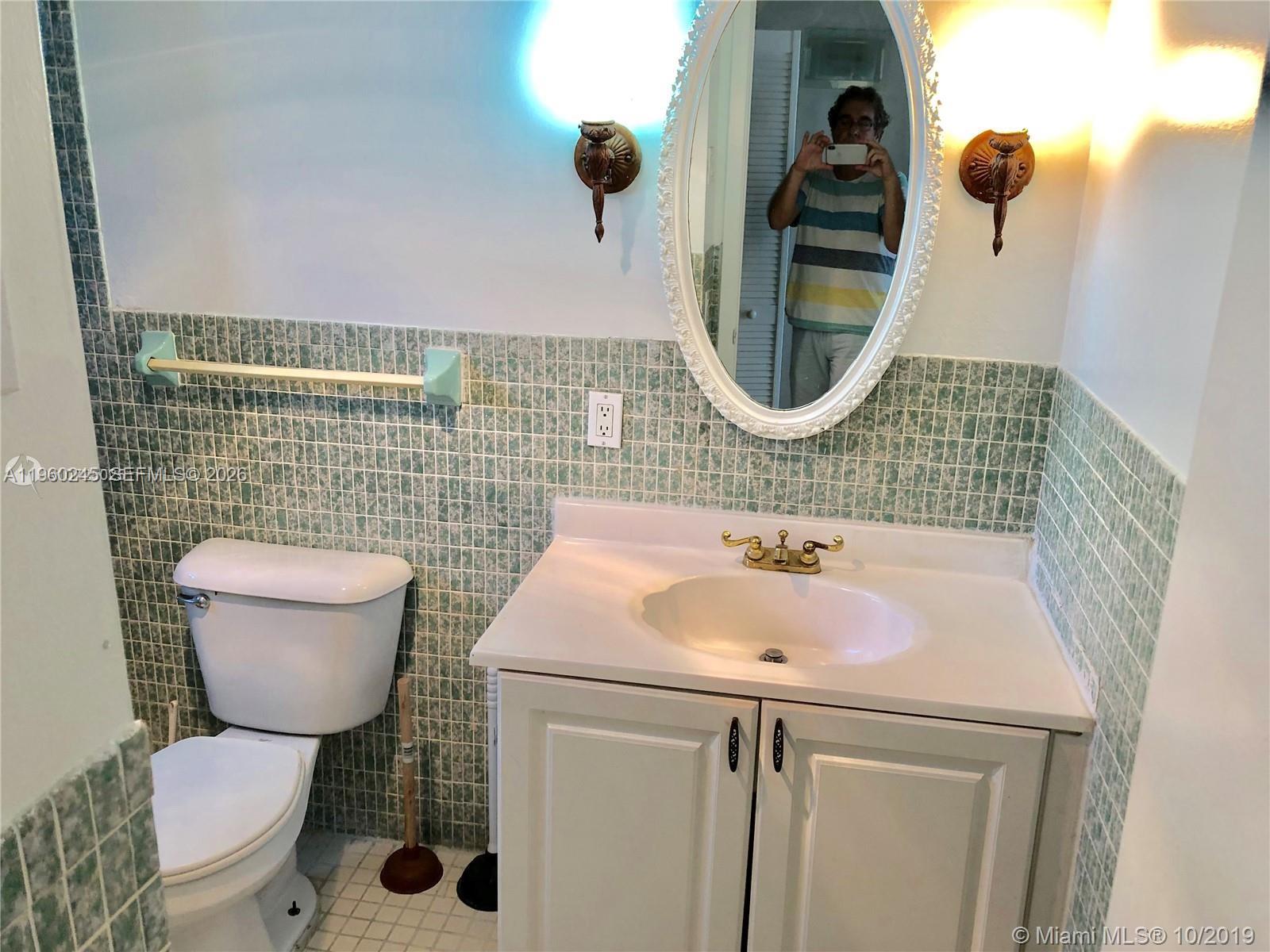 121 Golden Isles Dr #407, Hallandale Beach FL 33009