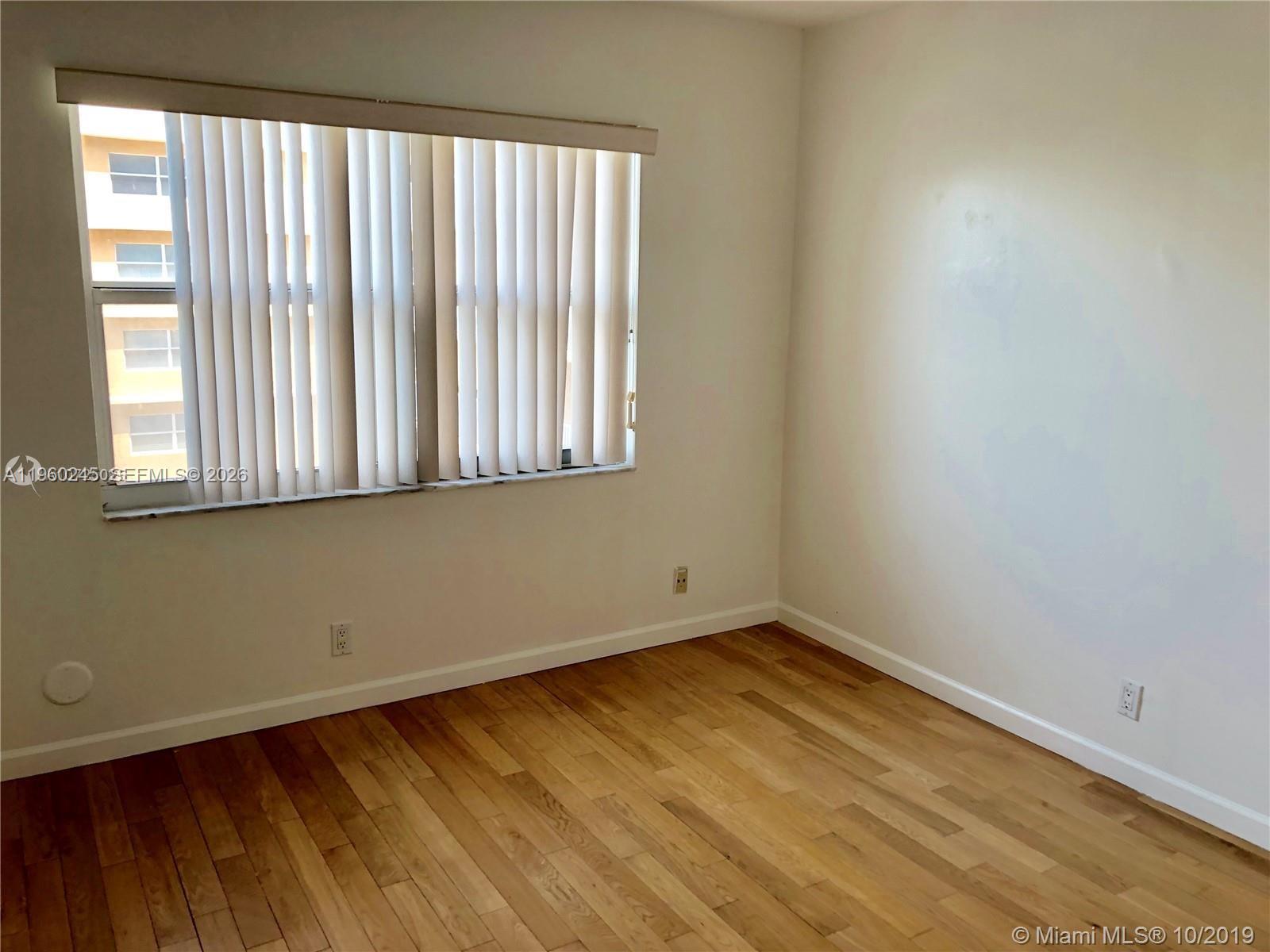 121 Golden Isles Dr #407, Hallandale Beach FL 33009