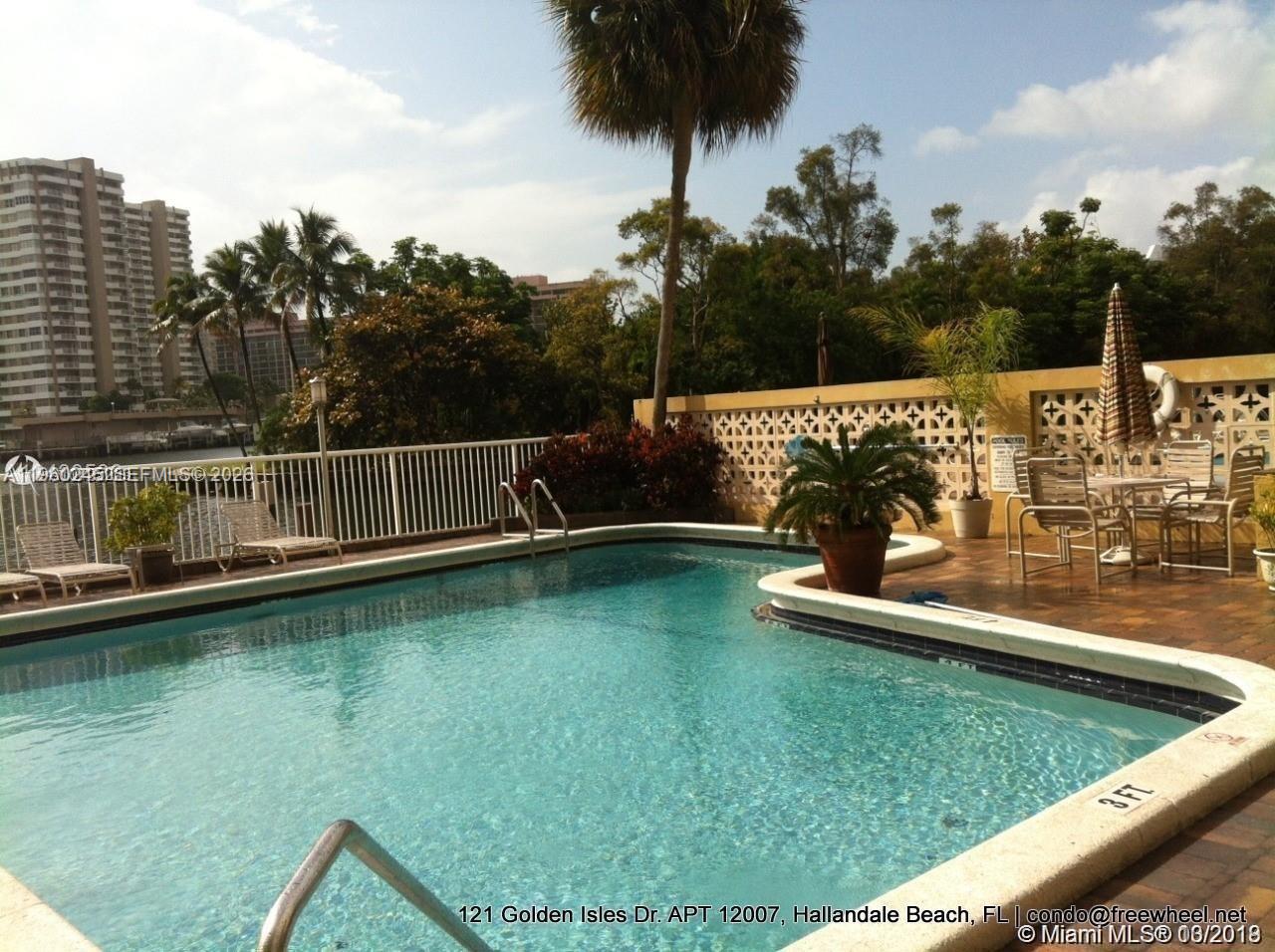 121 Golden Isles Dr #407, Hallandale Beach FL 33009