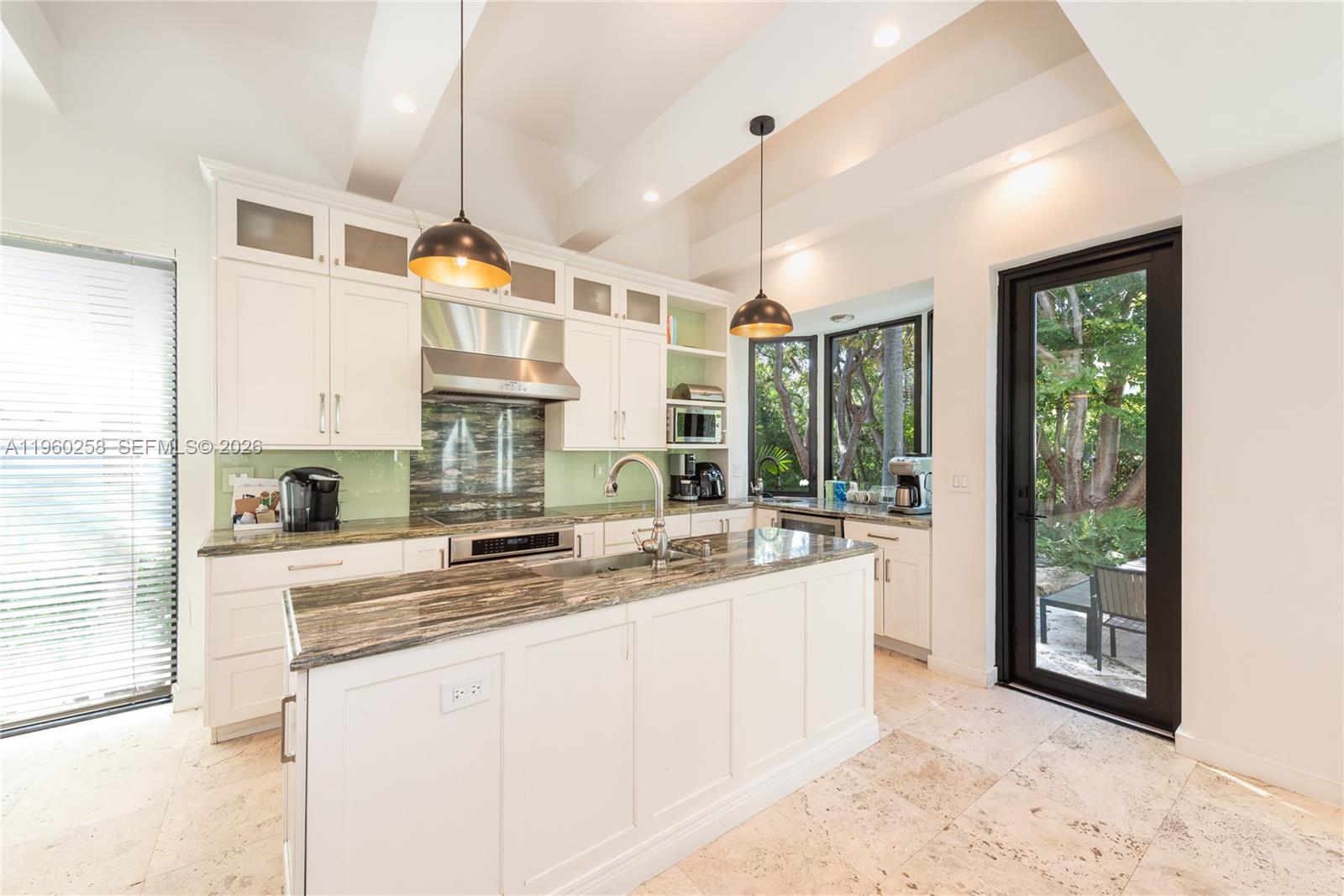 650 Curtiswood Dr, Key Biscayne FL 33149