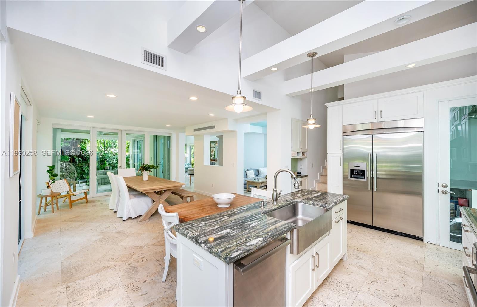 650 Curtiswood Dr, Key Biscayne FL 33149