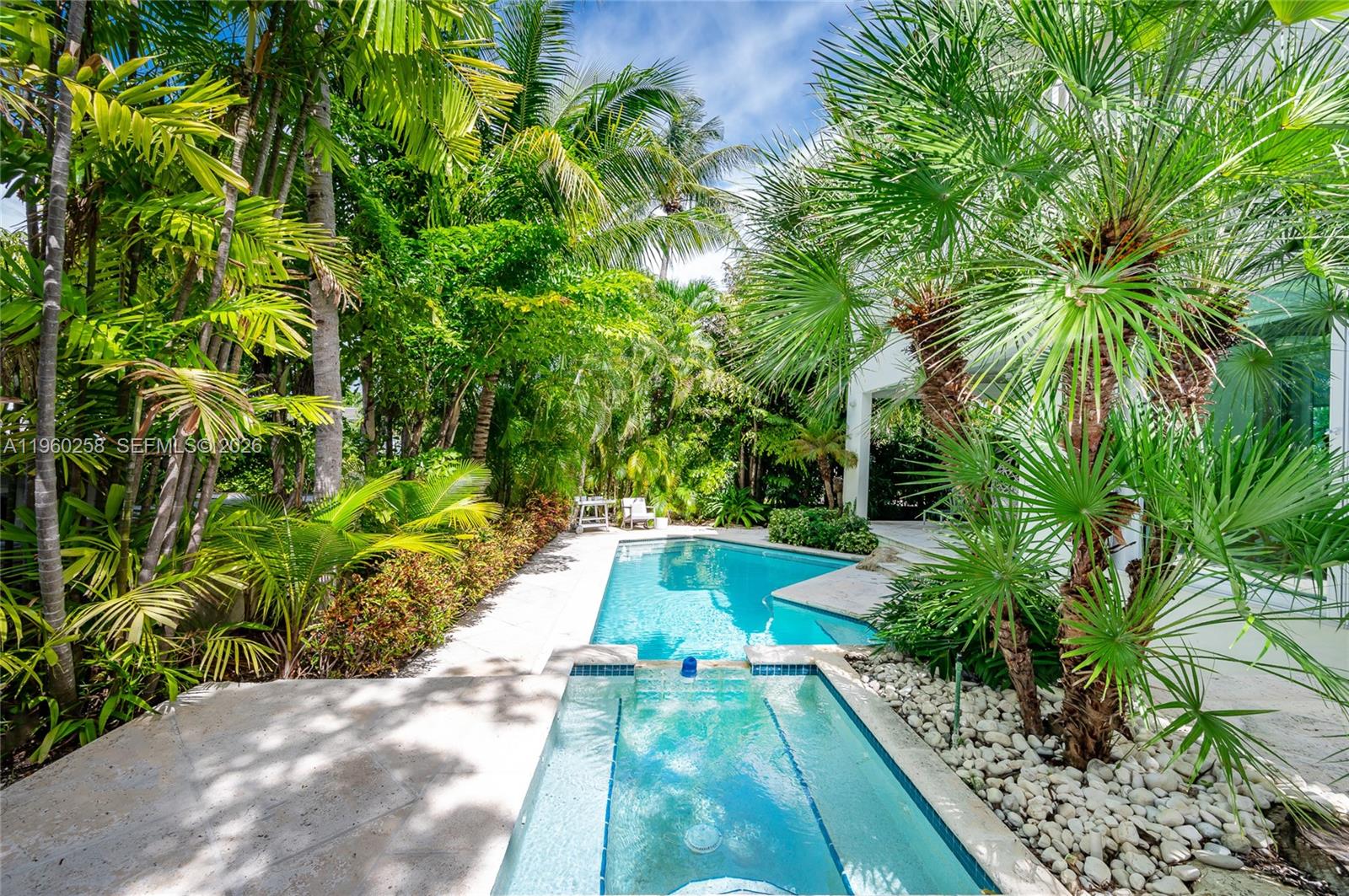 650 Curtiswood Dr, Key Biscayne FL 33149