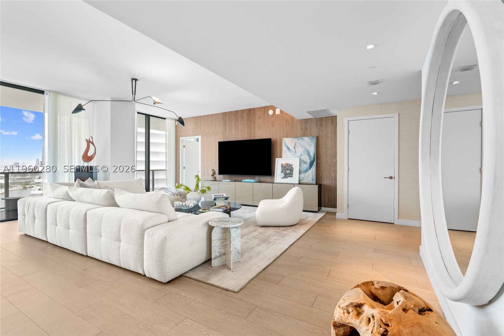 500 Alton #2203, Miami Beach FL 33139