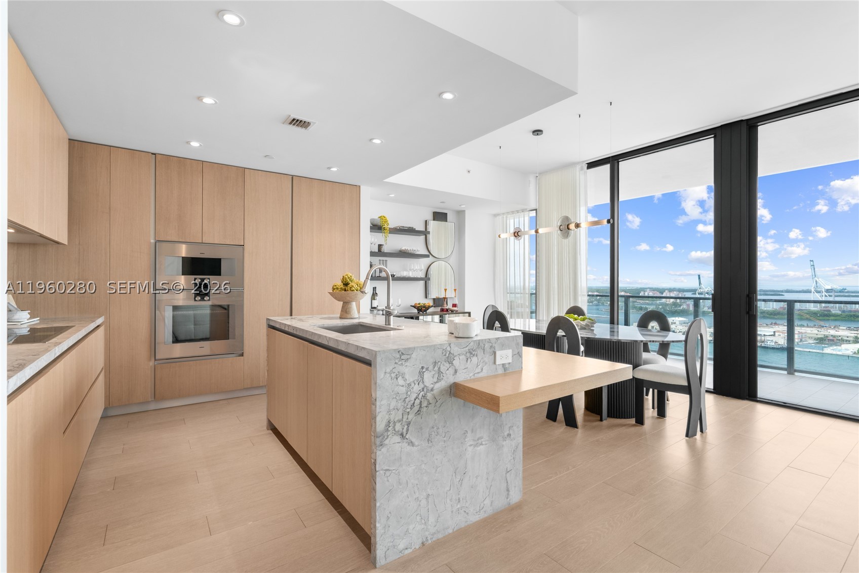 500 Alton #2203, Miami Beach FL 33139